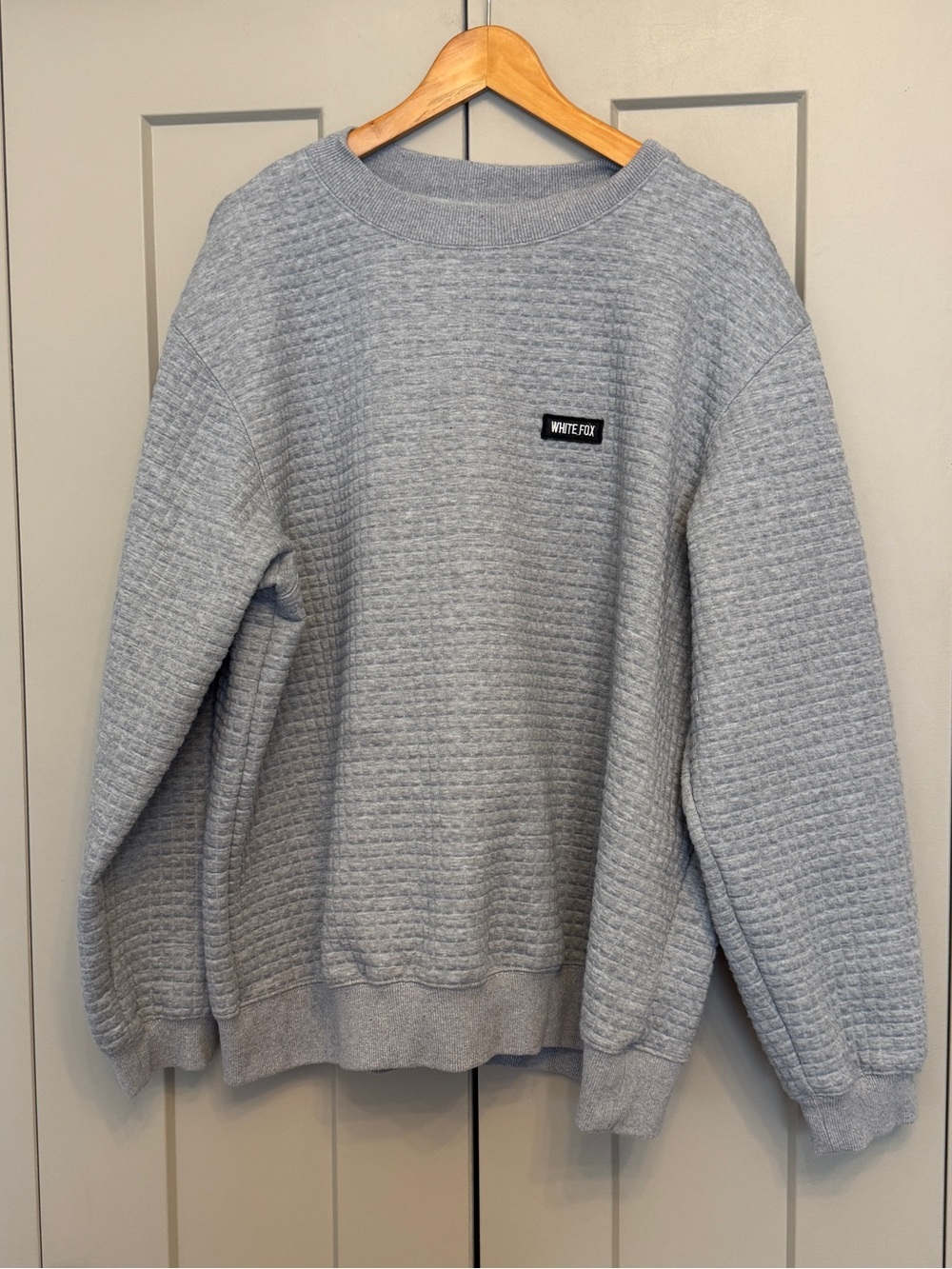 White Fox Men’s Textured Crewneck Sweatshirt Grey | Size L/XL
